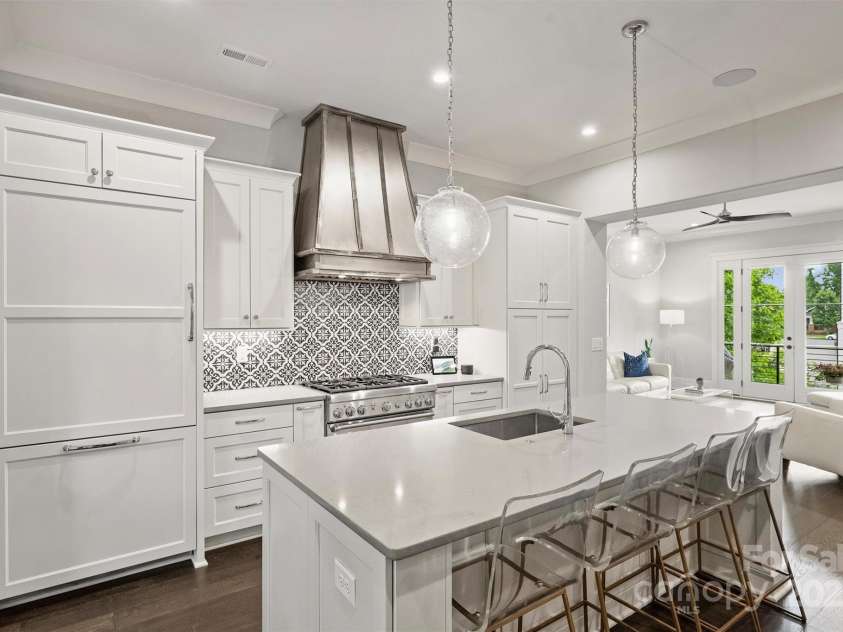 622 Mattie Rose Lane, Charlotte, NC 28204.  MLS# CAR4270567, YatesRealty ID 32804. 