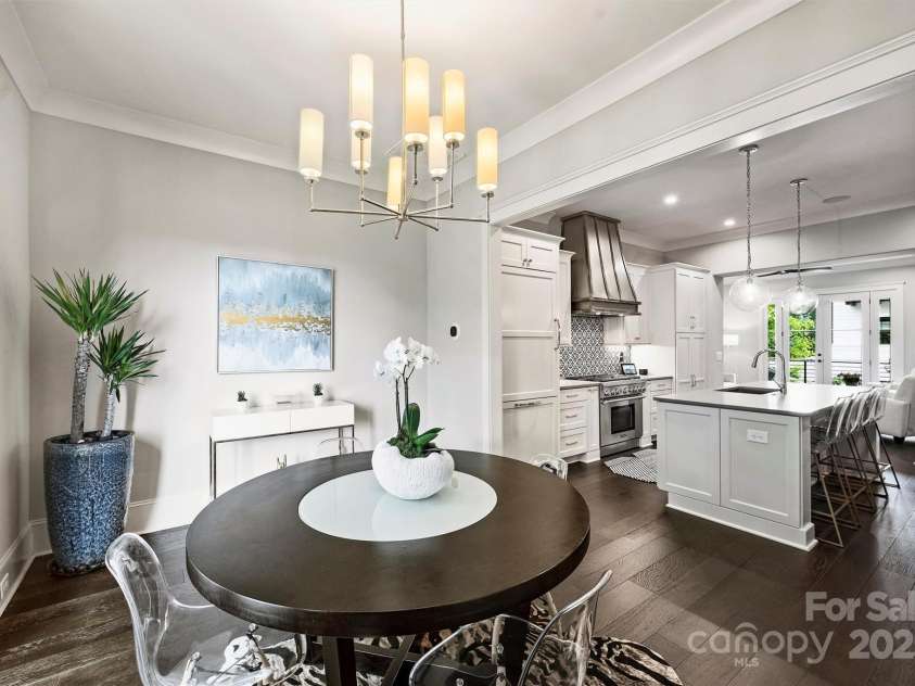 622 Mattie Rose Lane, Charlotte, NC 28204.  MLS# CAR4270567, YatesRealty ID 32804. 