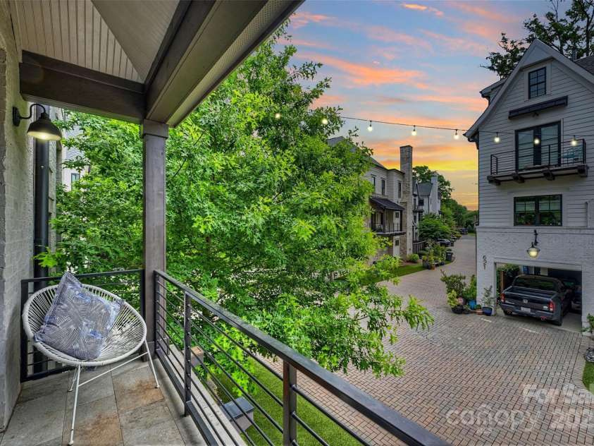 622 Mattie Rose Lane, Charlotte, NC 28204.  MLS# CAR4270567, YatesRealty ID 32804. 