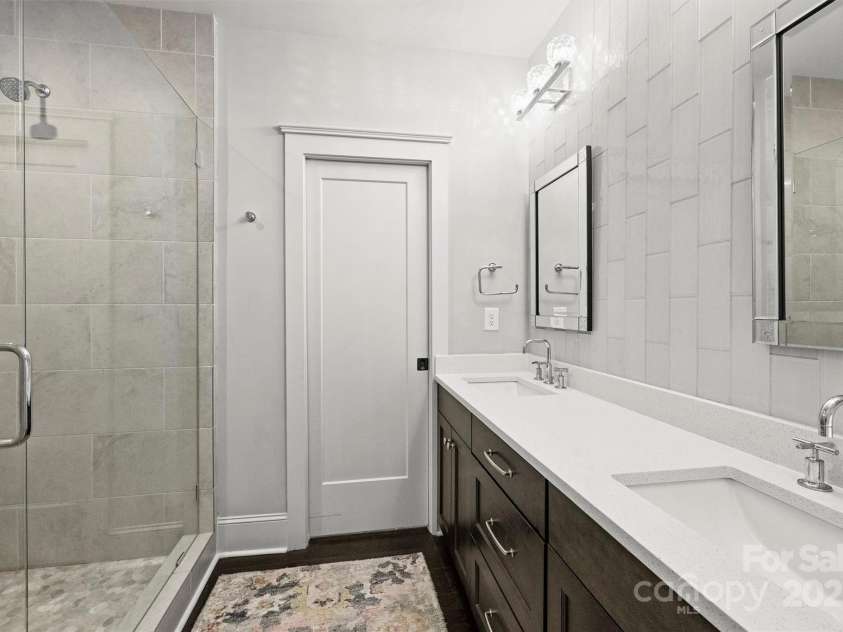 622 Mattie Rose Lane, Charlotte, NC 28204.  MLS# CAR4270567, YatesRealty ID 32804. 