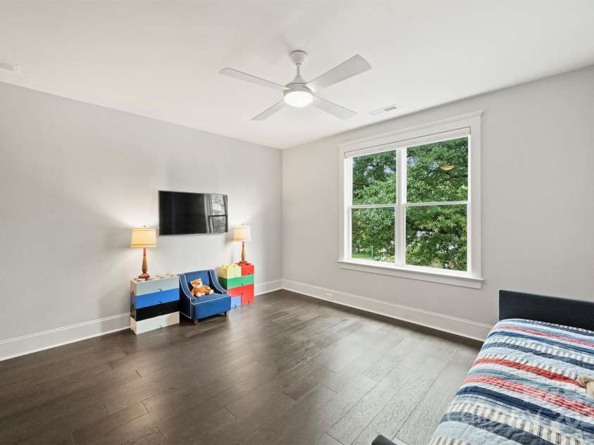 622 Mattie Rose Lane, Charlotte, NC 28204.  MLS# CAR4270567, YatesRealty ID 32804. 