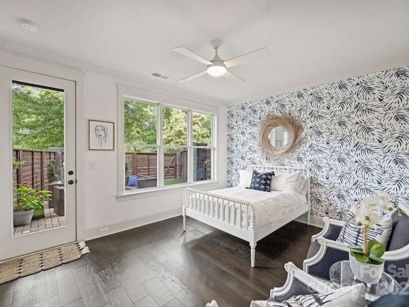 622 Mattie Rose Lane, Charlotte, NC 28204.  MLS# CAR4270567, YatesRealty ID 32804. 