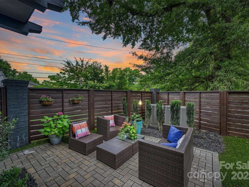 622 Mattie Rose Lane, Charlotte, NC 28204.  MLS# CAR4270567, YatesRealty ID 32804. 