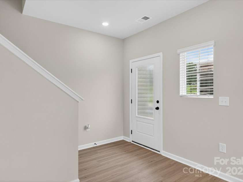 1982 Davidson Avenue, Gastonia, NC 28052.  MLS# CAR4287991, YatesRealty ID 32805. 