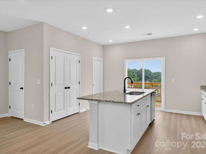 1982 Davidson Avenue, Gastonia, NC 28052.  MLS# CAR4287991, YatesRealty ID 32805. 