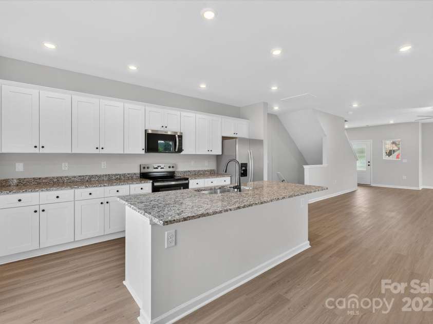 1982 Davidson Avenue, Gastonia, NC 28052.  MLS# CAR4287991, YatesRealty ID 32805. 