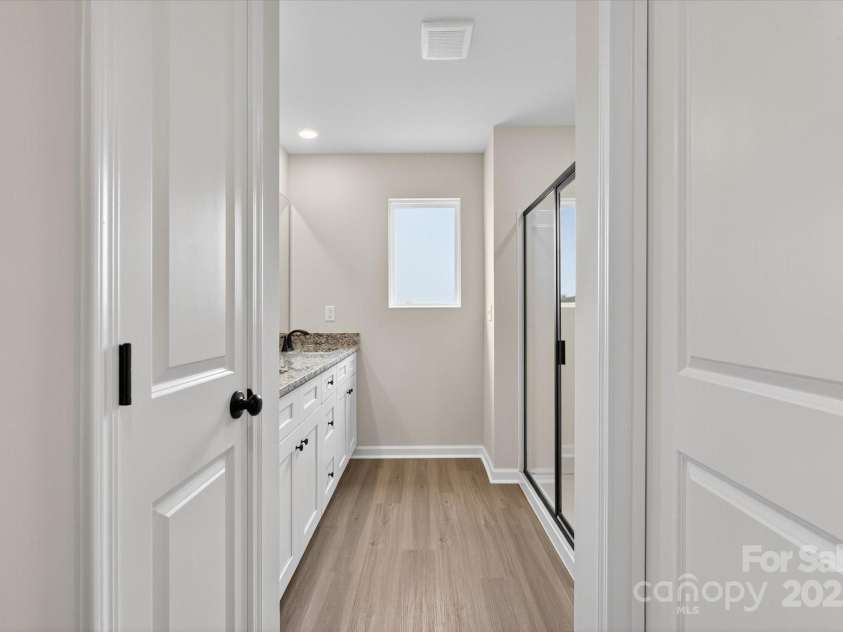 1982 Davidson Avenue, Gastonia, NC 28052.  MLS# CAR4287991, YatesRealty ID 32805. 