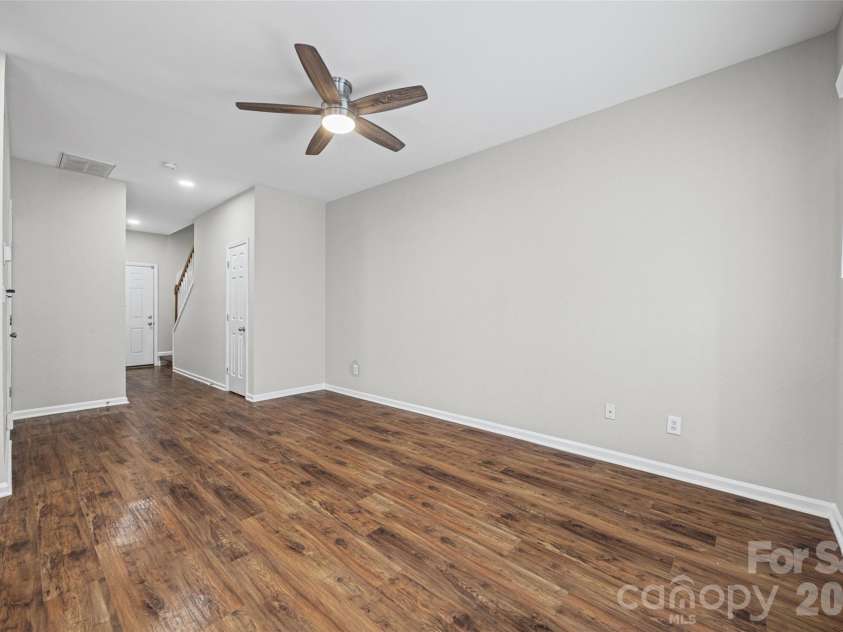 2113 Lennoxshire Square Court, Charlotte, NC 28210.  MLS# CAR4396839, YatesRealty ID 32805. 