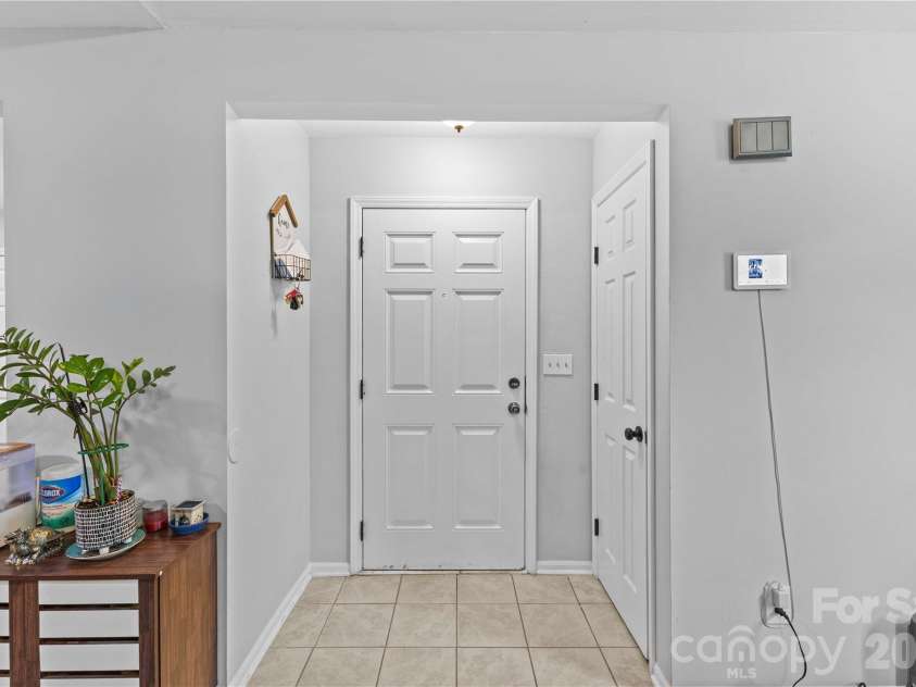 7130 Bluff Wood Cove, Charlotte, NC 28212.  MLS# CAR4396843, YatesRealty ID 32806. 