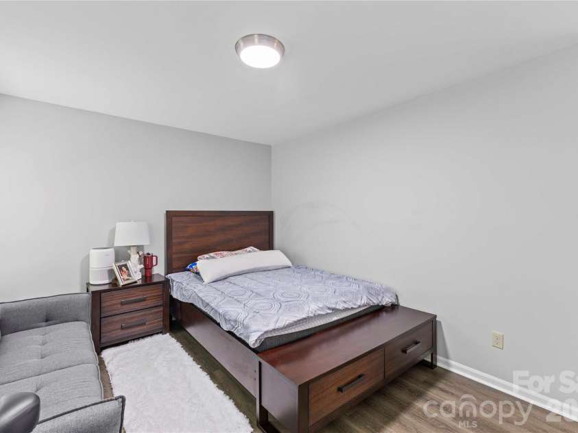 7130 Bluff Wood Cove, Charlotte, NC 28212.  MLS# CAR4396843, YatesRealty ID 32806. 