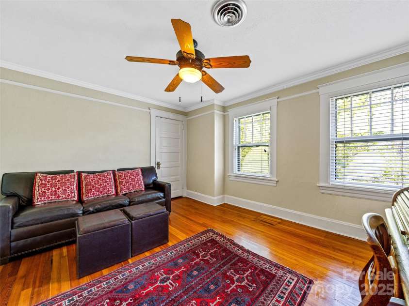 15 Pearson Drive, Asheville, NC 28801.  MLS# CAR4280031, YatesRealty ID 32807. 2nd floor Bedroom