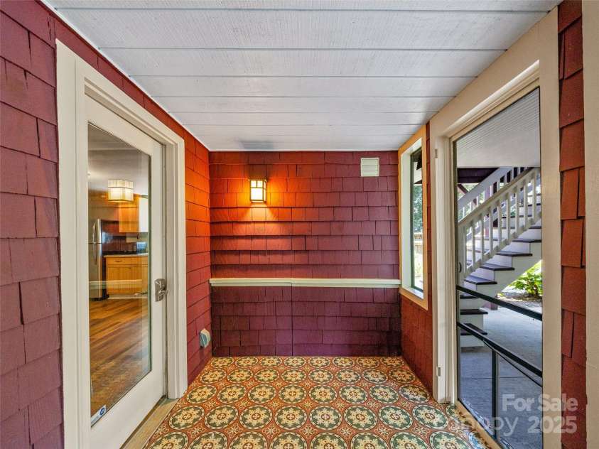 15 Pearson Drive, Asheville, NC 28801.  MLS# CAR4280031, YatesRealty ID 32807. Entry to Separate Apt below