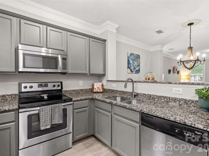 8935 Socata Way, Charlotte, NC 28269.  MLS# CAR4396819, YatesRealty ID 32807. 