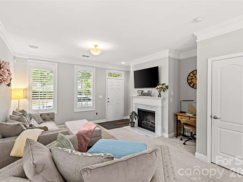 8935 Socata Way, Charlotte, NC 28269.  MLS# CAR4396819, YatesRealty ID 32807. 