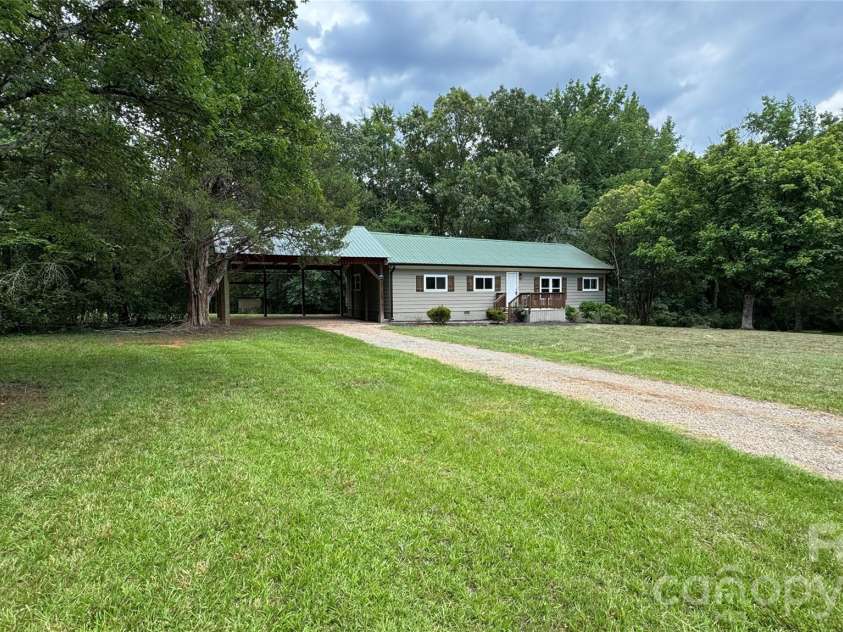 7417 Waxhaw Creek Road, Waxhaw, NC 28173.  MLS# CAR4396386, YatesRealty ID 32808. 
