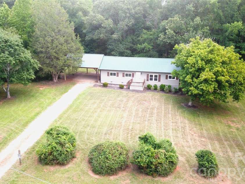 7417 Waxhaw Creek Road, Waxhaw, NC 28173.  MLS# CAR4396386, YatesRealty ID 32808. 