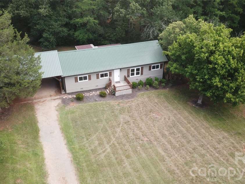 7417 Waxhaw Creek Road, Waxhaw, NC 28173.  MLS# CAR4396386, YatesRealty ID 32808. 