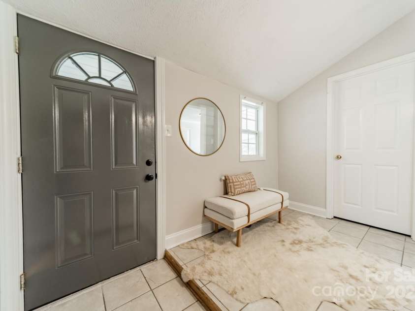 1002 2nd Avenue, Gastonia, NC 28052.  MLS# CAR4283722, YatesRealty ID 32809. 