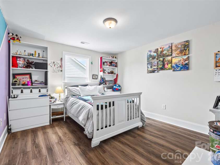 7004 Kingfisher Way, Belmont, NC 28012.  MLS# CAR4353741, YatesRealty ID 3281. Bedroom on upper level