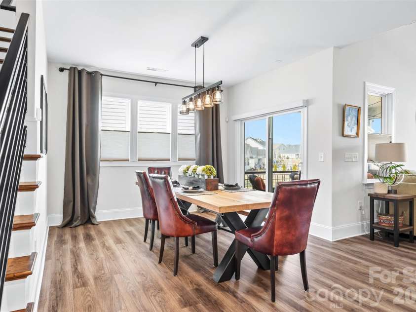 7004 Kingfisher Way, Belmont, NC 28012.  MLS# CAR4353741, YatesRealty ID 3281. Light filled dining room