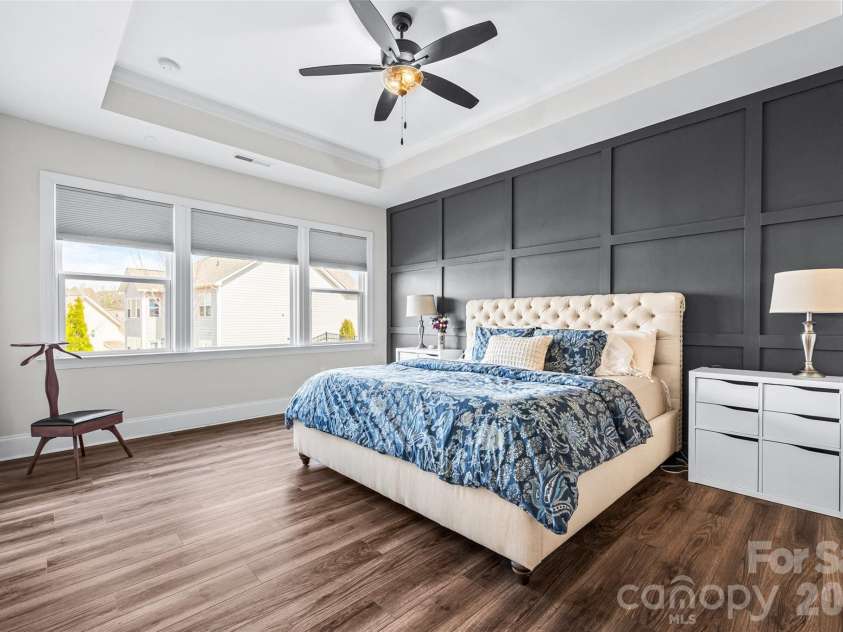 7004 Kingfisher Way, Belmont, NC 28012.  MLS# CAR4353741, YatesRealty ID 3281. Lots of ligth in the Primary Bedroom on the main floor