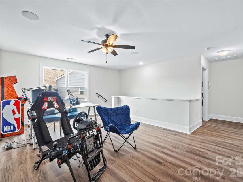 7004 Kingfisher Way, Belmont, NC 28012.  MLS# CAR4353741, YatesRealty ID 3281. Nice window in rec room to provide natural light