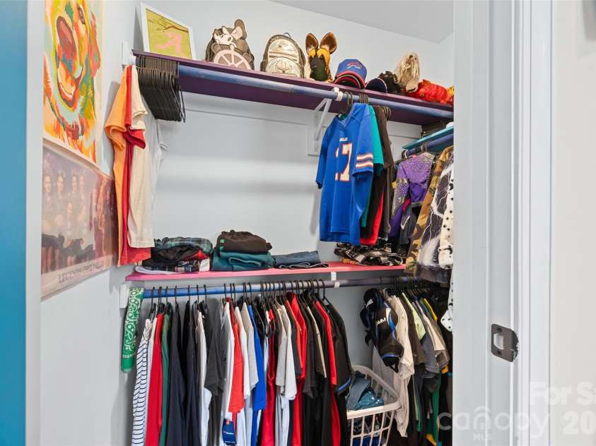7004 Kingfisher Way, Belmont, NC 28012.  MLS# CAR4353741, YatesRealty ID 3281. Walkin closet at bedroom on upper level