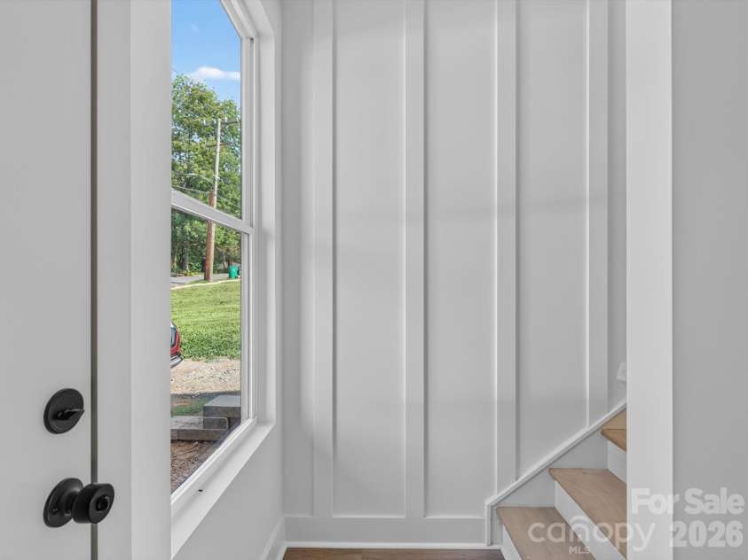 2719 Watson Drive, Charlotte, NC 28208.  MLS# CAR4398595, YatesRealty ID 32812. Welcoming front entry