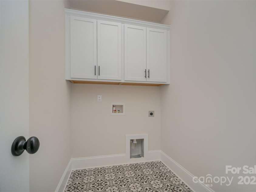 1378 Cedardale Lane, Denver, NC 28037.  MLS# CAR4242459, YatesRealty ID 32813. 