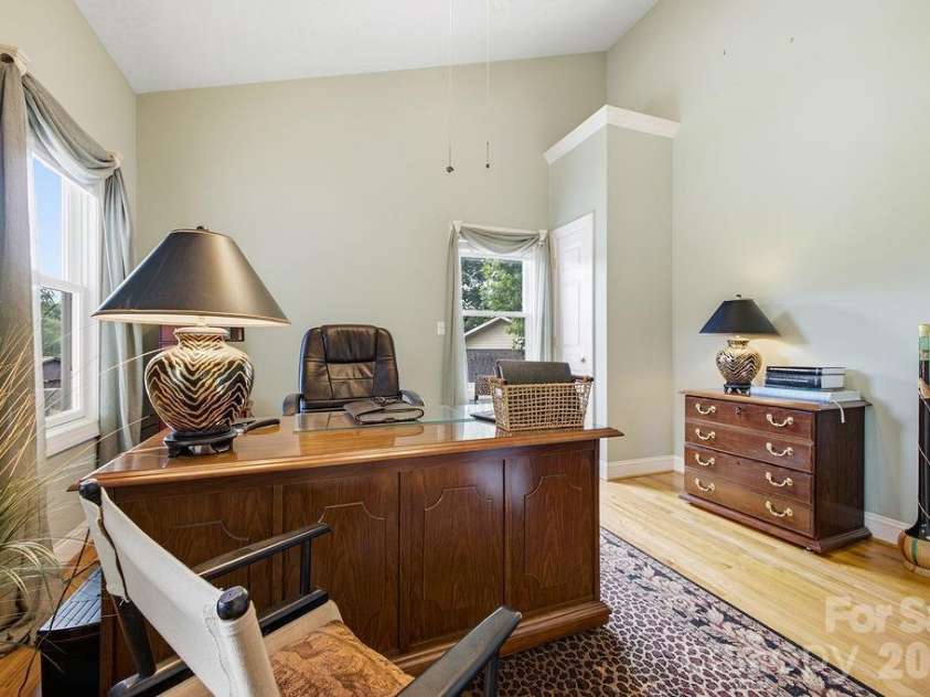 3121 Cove Loop Road, Hendersonville, NC 28739.  MLS# CAR4390382, YatesRealty ID 32813. 