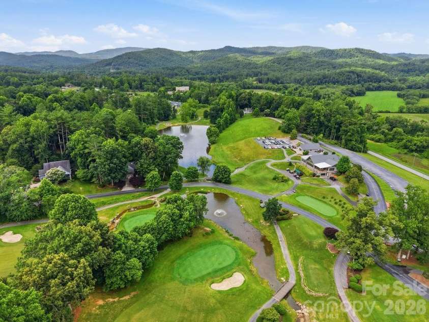 3121 Cove Loop Road, Hendersonville, NC 28739.  MLS# CAR4390382, YatesRealty ID 32813. 