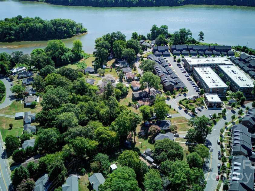 405 Linestowe Drive, Belmont, NC 28012.  MLS# CAR4285875, YatesRealty ID 32814. 