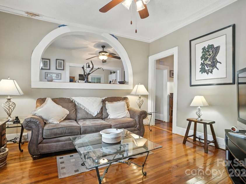 405 Linestowe Drive, Belmont, NC 28012.  MLS# CAR4285875, YatesRealty ID 32814. Living Area