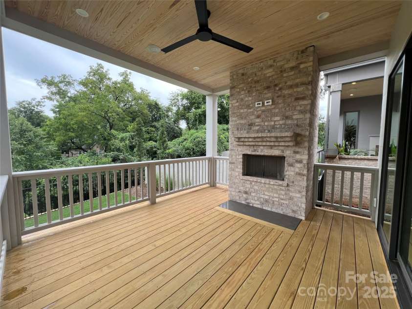 719 Charles Avenue, Charlotte, NC 28205.  MLS# CAR4278426, YatesRealty ID 32817. 
