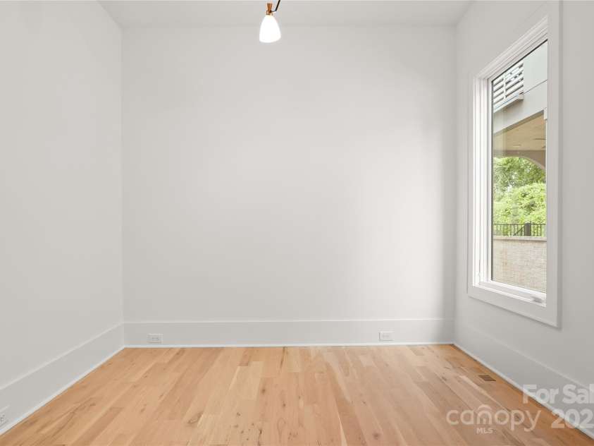 719 Charles Avenue, Charlotte, NC 28205.  MLS# CAR4278426, YatesRealty ID 32817. 