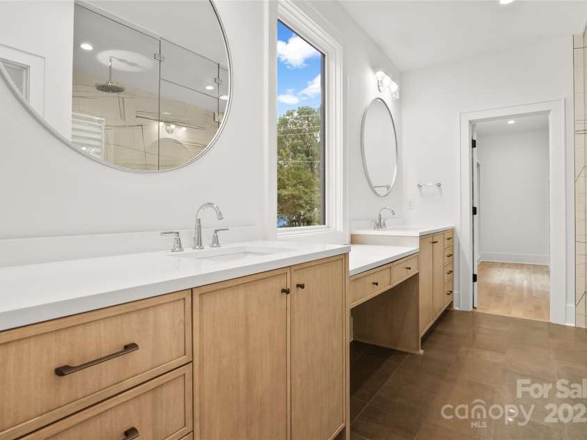 719 Charles Avenue, Charlotte, NC 28205.  MLS# CAR4278426, YatesRealty ID 32817. 