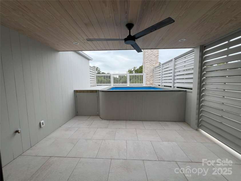 719 Charles Avenue, Charlotte, NC 28205.  MLS# CAR4278426, YatesRealty ID 32817. 
