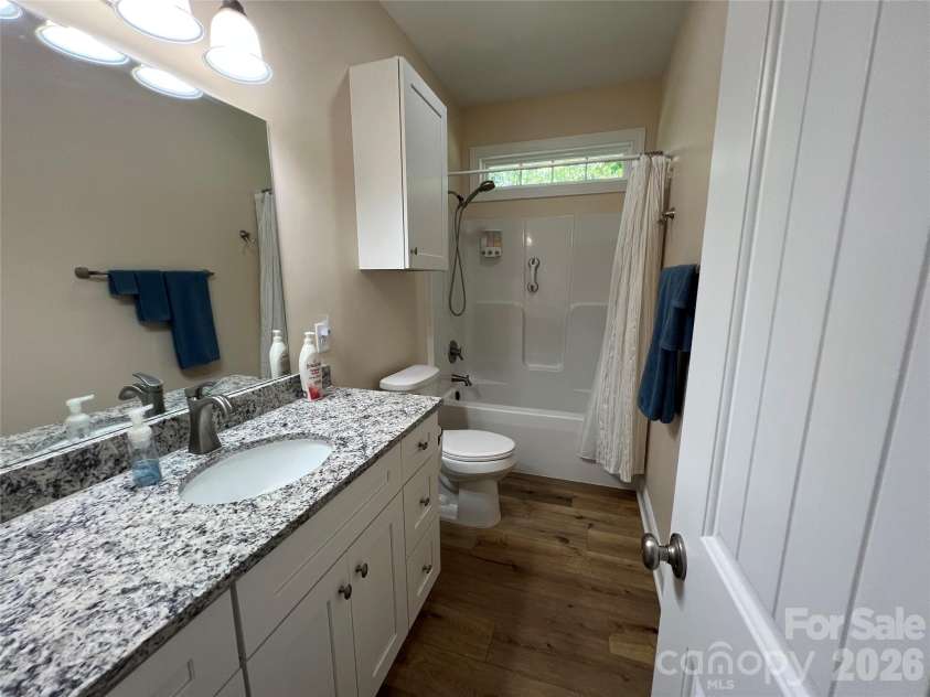 162 Red Oak Drive, Forest City, NC 28043.  MLS# CAR4378789, YatesRealty ID 32818. 