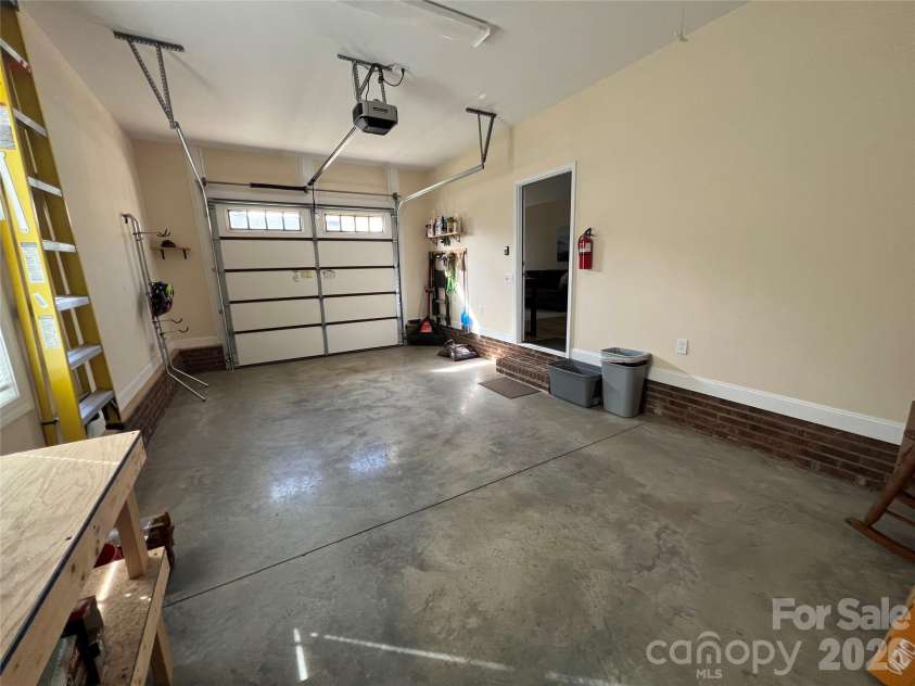 162 Red Oak Drive, Forest City, NC 28043.  MLS# CAR4378789, YatesRealty ID 32818. 