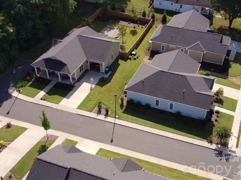 162 Red Oak Drive, Forest City, NC 28043.  MLS# CAR4378789, YatesRealty ID 32818. 