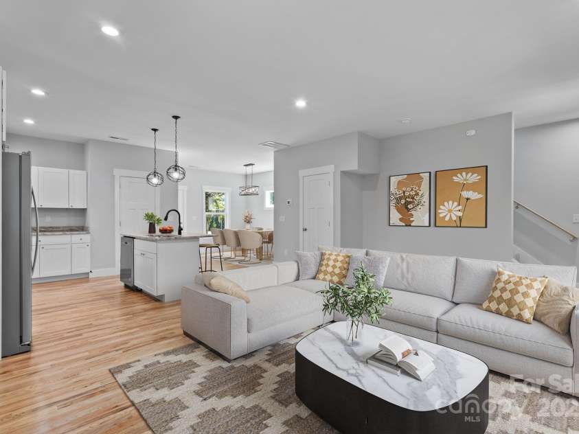 35 Lowe Avenue, Asheville, NC 28803.  MLS# CAR4275879, YatesRealty ID 32818. Virtually staged