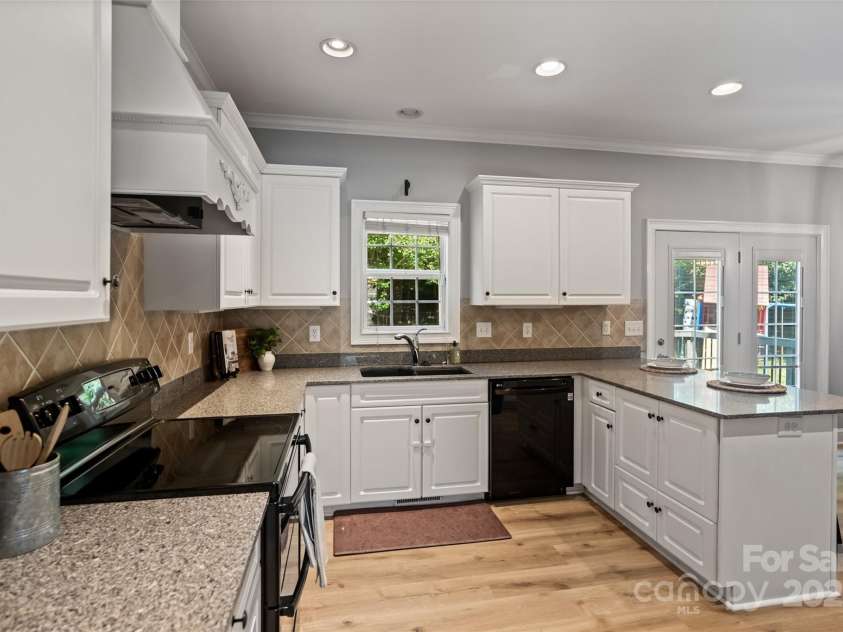 1677 Shetland Lane, Rock Hill, SC 29730.  MLS# CAR4275506, YatesRealty ID 32819. 