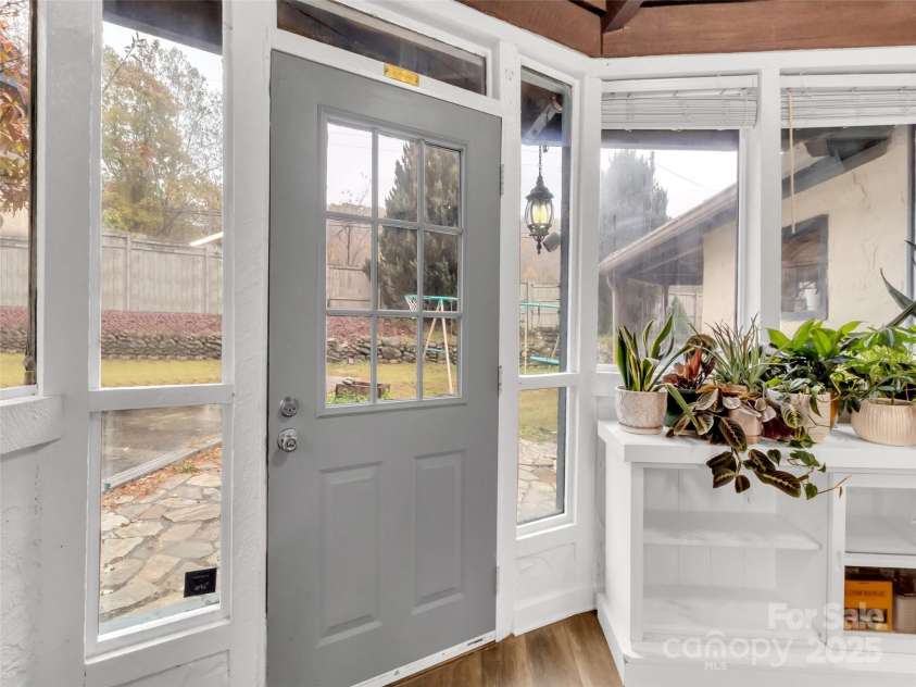 126 Arrowwood Way, Canton, NC 28716.  MLS# CAR4319990, YatesRealty ID 3282. 