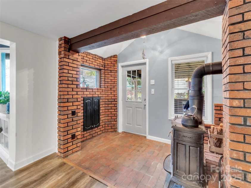 126 Arrowwood Way, Canton, NC 28716.  MLS# CAR4319990, YatesRealty ID 3282. 