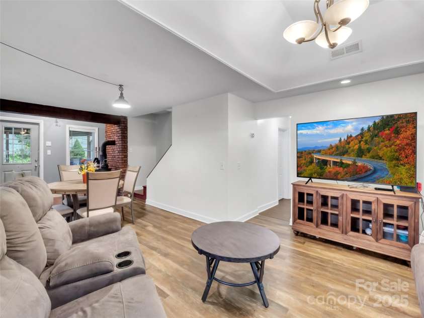 126 Arrowwood Way, Canton, NC 28716.  MLS# CAR4319990, YatesRealty ID 3282. 