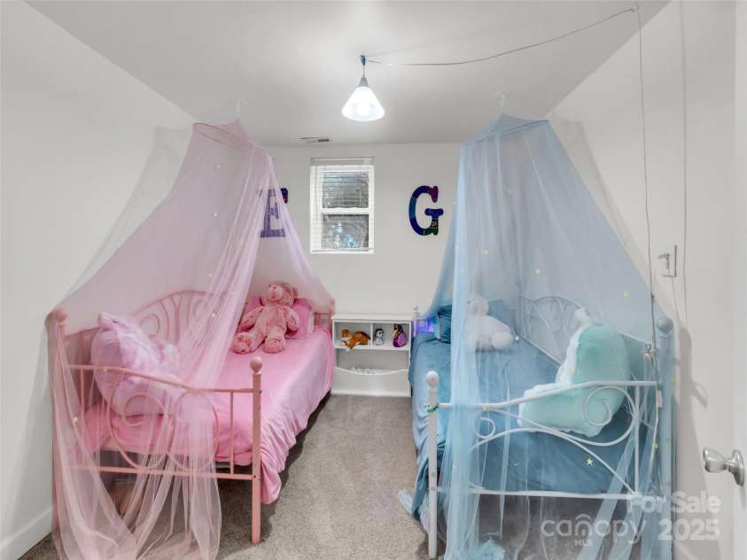 126 Arrowwood Way, Canton, NC 28716.  MLS# CAR4319990, YatesRealty ID 3282. 