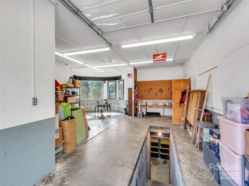 126 Arrowwood Way, Canton, NC 28716.  MLS# CAR4319990, YatesRealty ID 3282. 