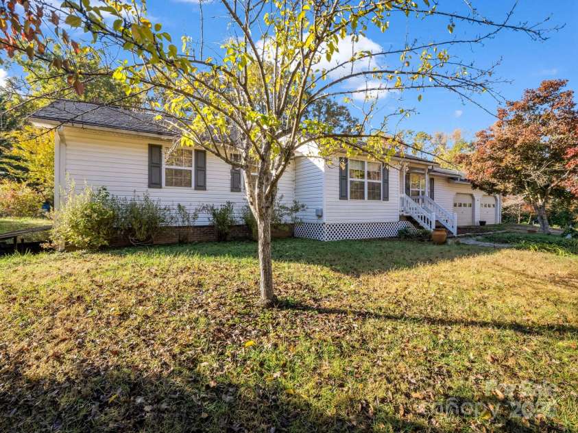 262 Daisy Lane, Bostic, NC 28018.  MLS# CAR4319475, YatesRealty ID 3282. 