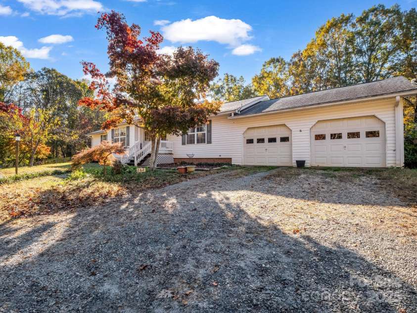 262 Daisy Lane, Bostic, NC 28018.  MLS# CAR4319475, YatesRealty ID 3282. 