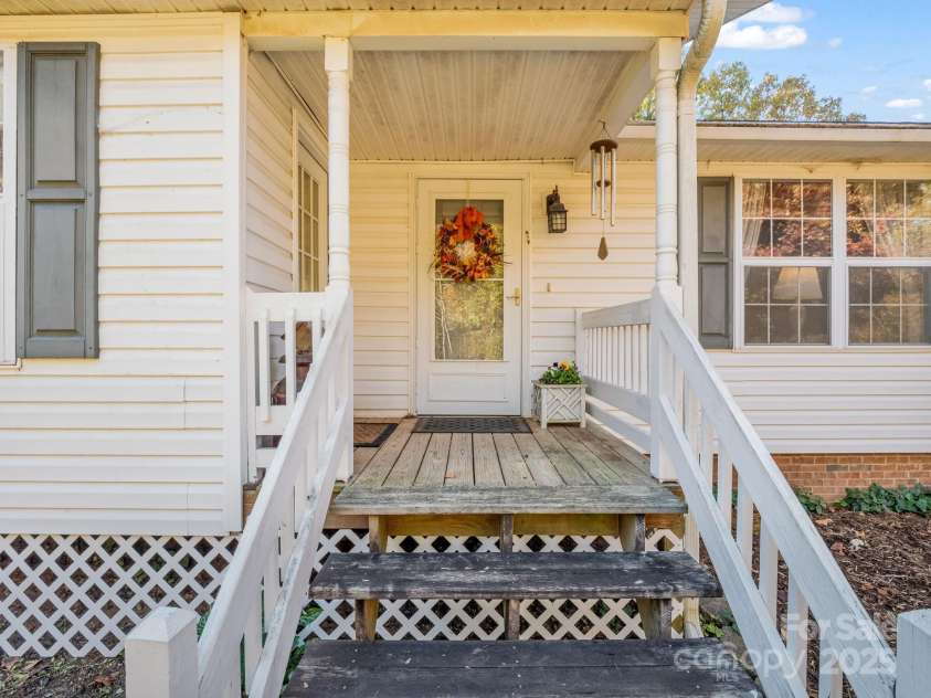 262 Daisy Lane, Bostic, NC 28018.  MLS# CAR4319475, YatesRealty ID 3282. 